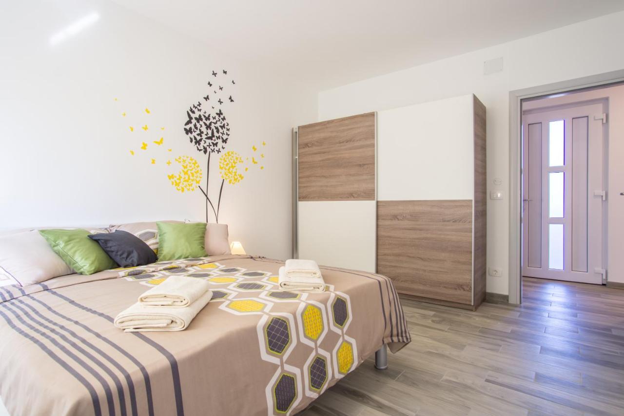Апартаменти Casa Matea - 90 M From The Sea, New Private Swimming Pool Пула Екстер'єр фото