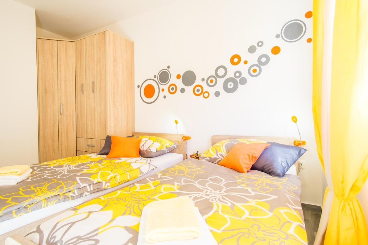Апартаменти Casa Matea - 90 M From The Sea, New Private Swimming Pool Пула Екстер'єр фото